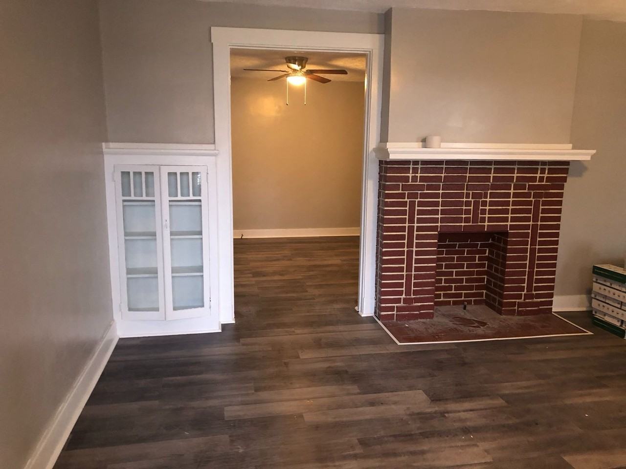 6121 Saint Marie St - Photo 3 of 8