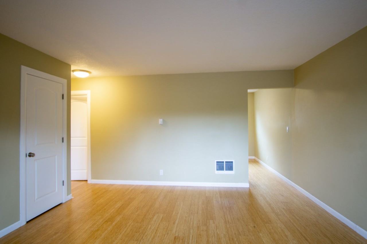 7544 N Ida Ave - Photo 3 of 16