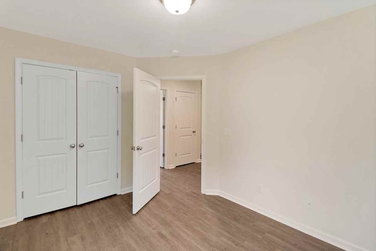 265 Willis Way - Photo 5 of 31