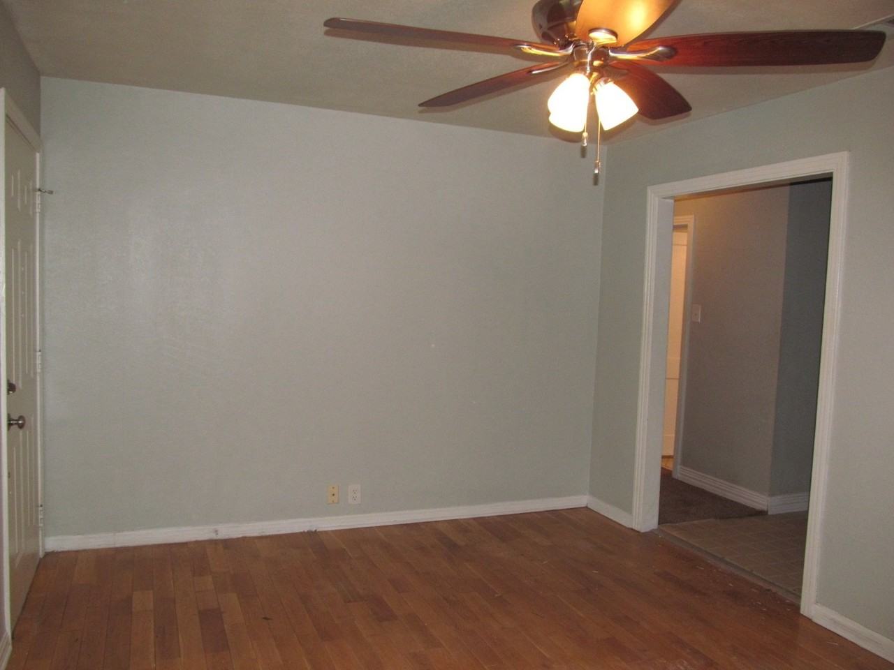 211 W 14th Ave - Photo 2 of 17