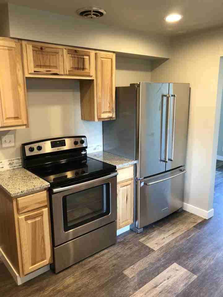 9304 N Howard St - Photo 3 of 15