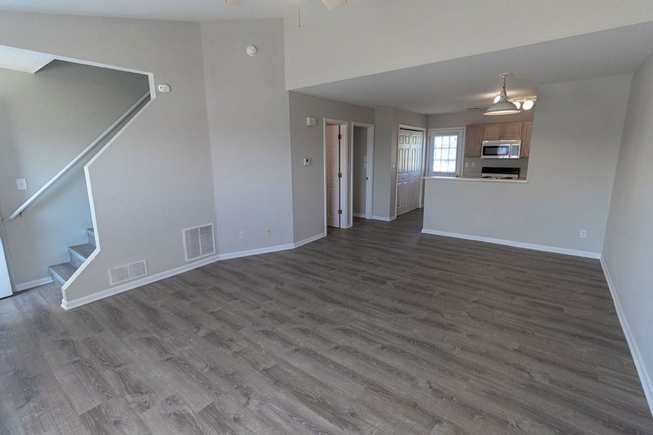 1507 Riva Ridge Ct - Photo 3 of 28