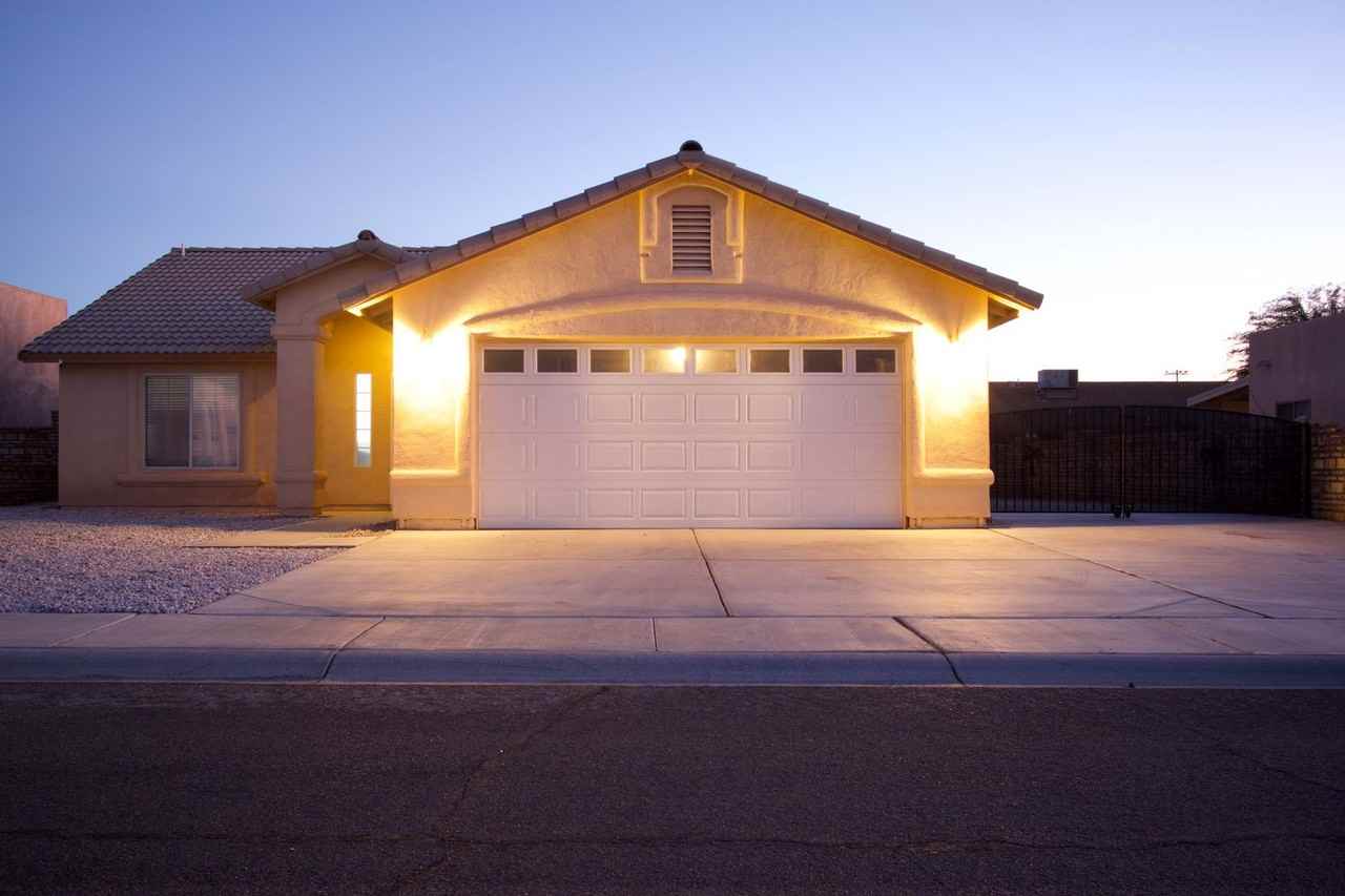 10125 E 37th Pl - Photo 2 of 35