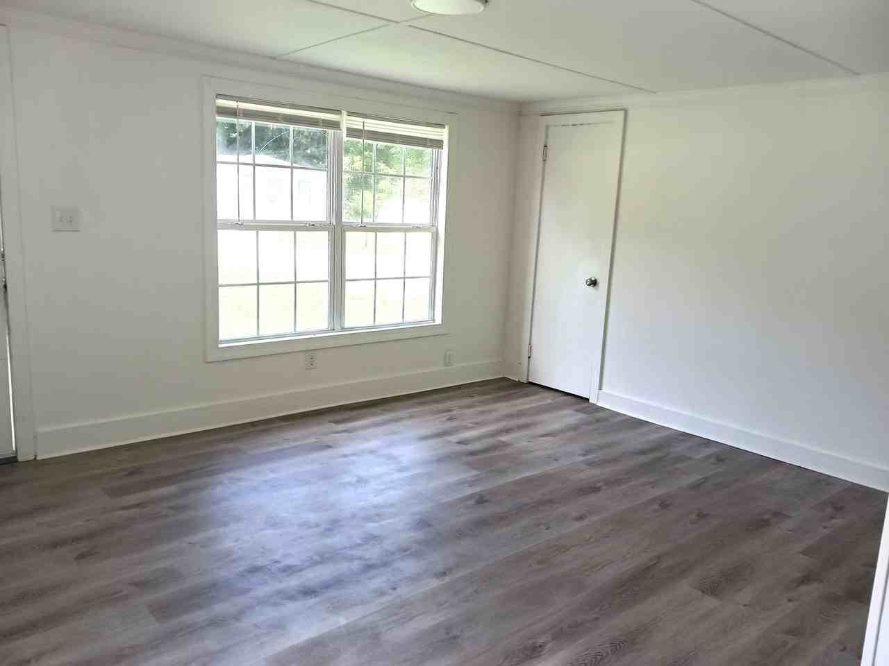 2349 Old Blackmon Ln - Photo 3 of 6