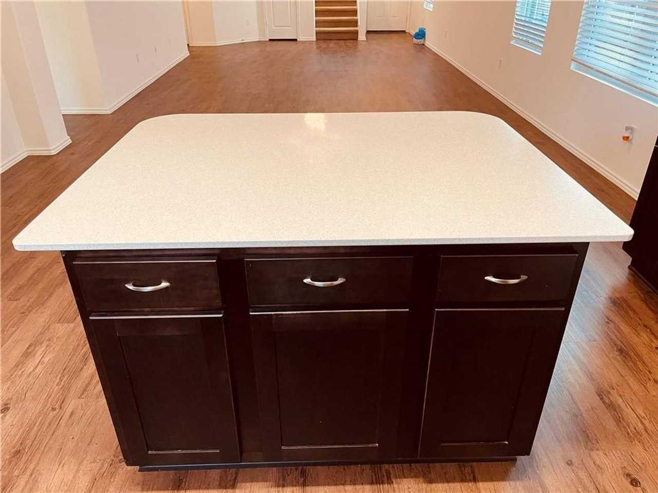 112 Wind Flower Ln - Photo 7 of 38