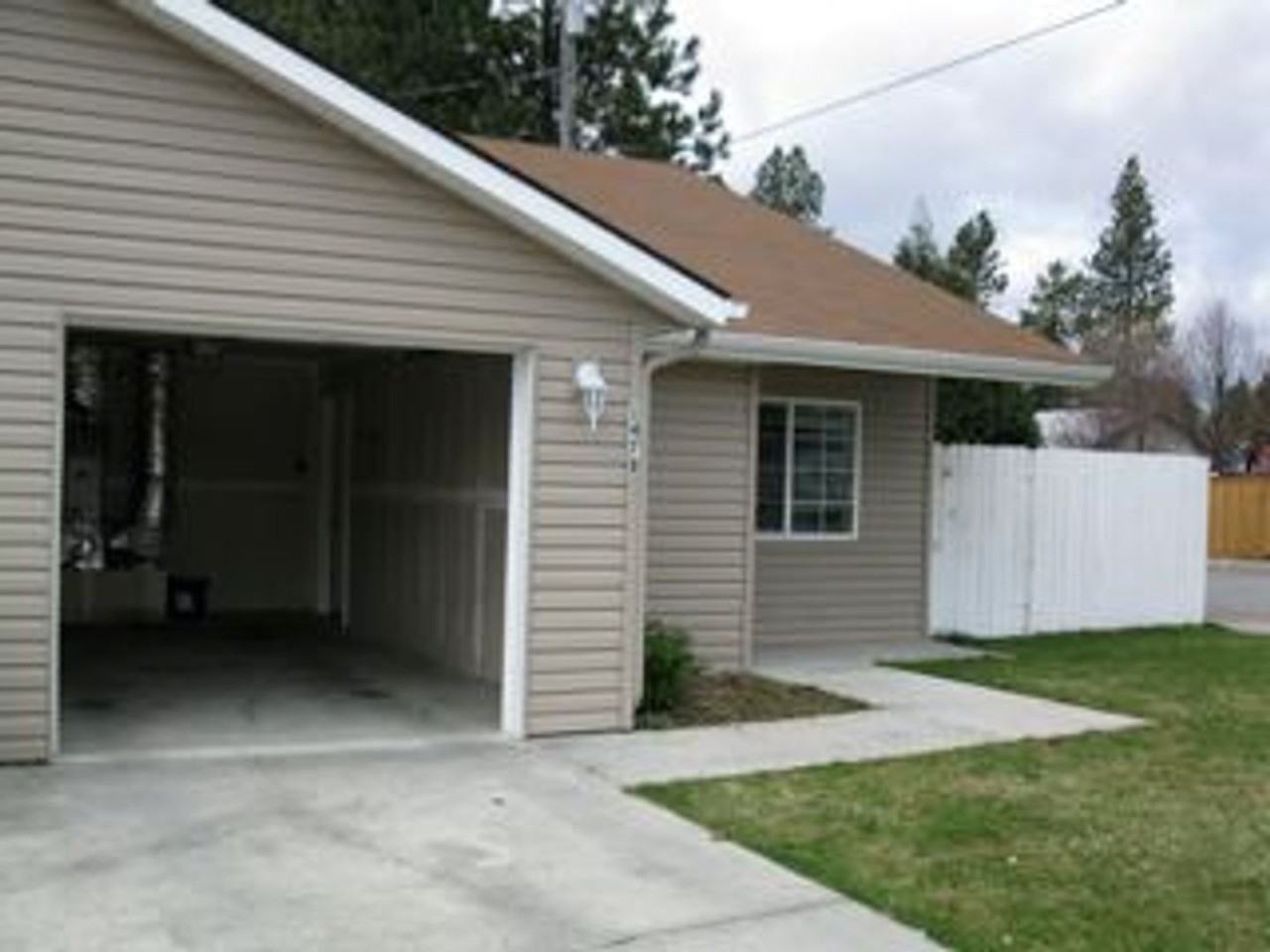 1478 E Peggy Loop - Photo 2 of 10