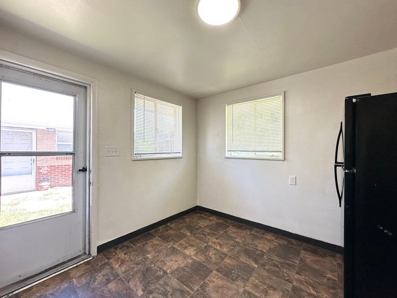 3519 N Columbine St - Photo 6 of 24