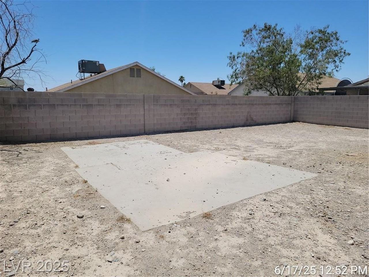 3803 Caldwell Cir - Photo 3 of 29