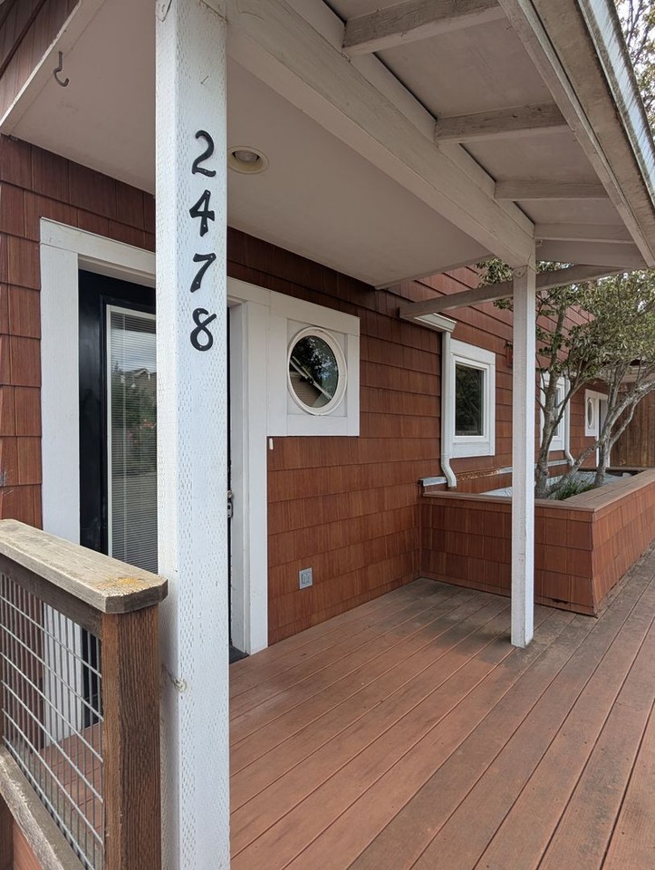 2478 Willamette Aly - Photo 2 of 20