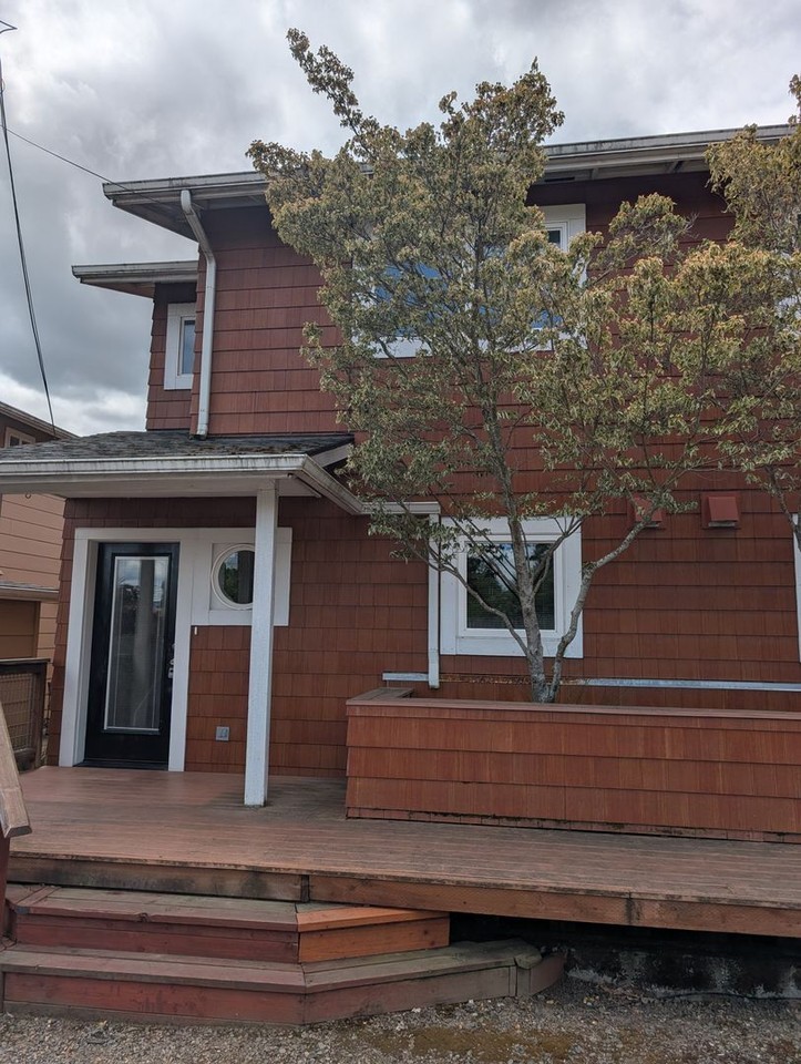 2478 Willamette Aly - Photo 3 of 20