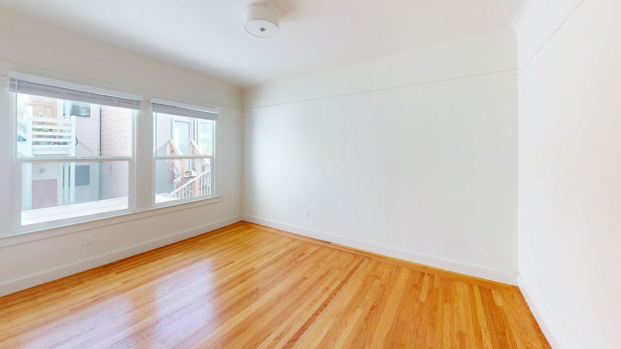 145 Bernard St - Photo 2 of 14