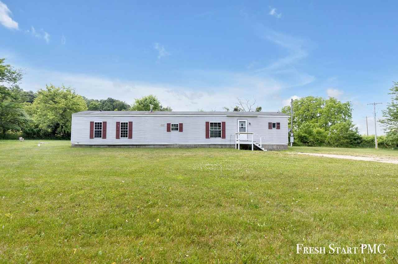 52959 38th Ave - Photo 3 of 19