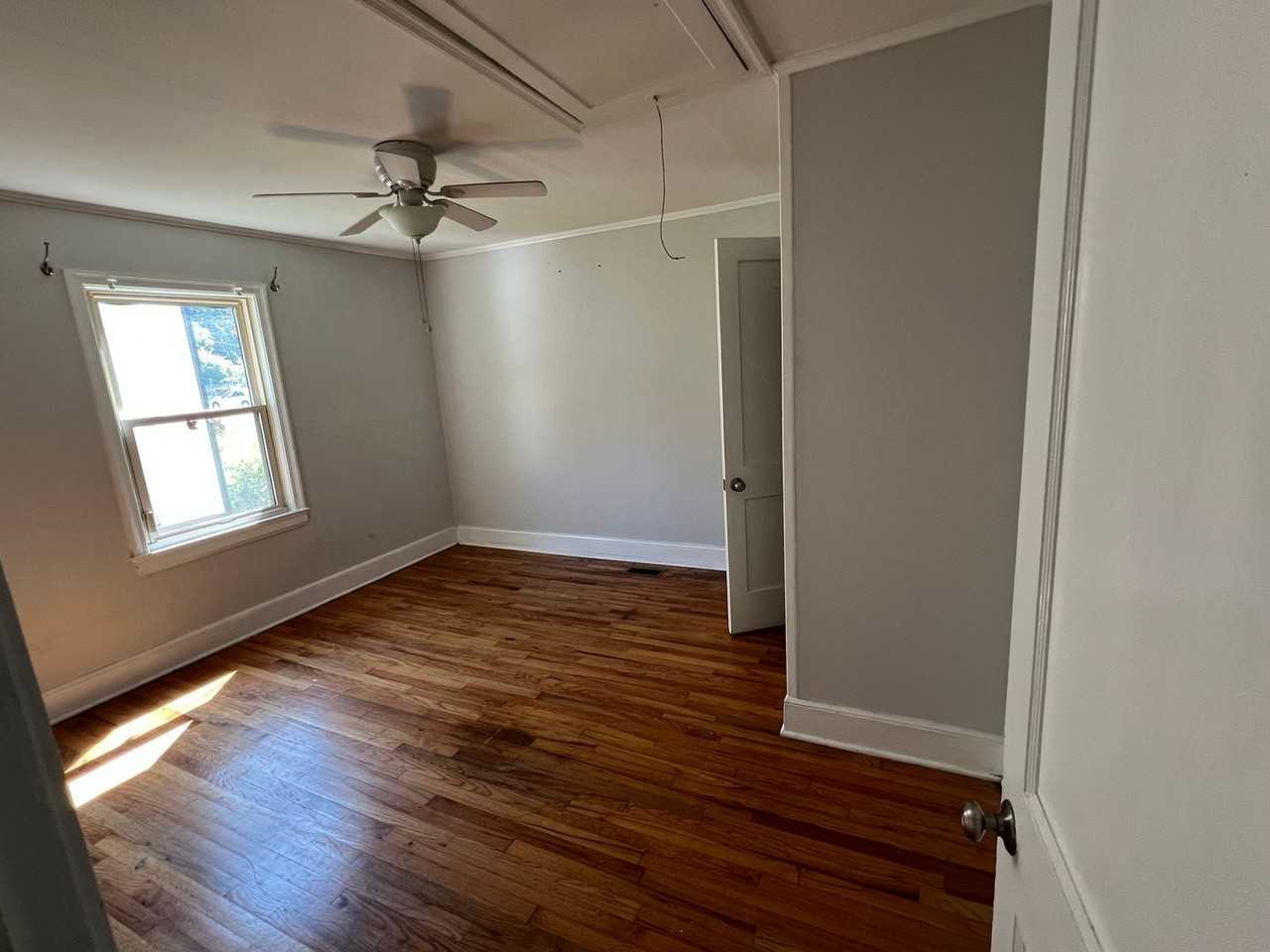 619 Old Oxford Rd - Photo 5 of 26