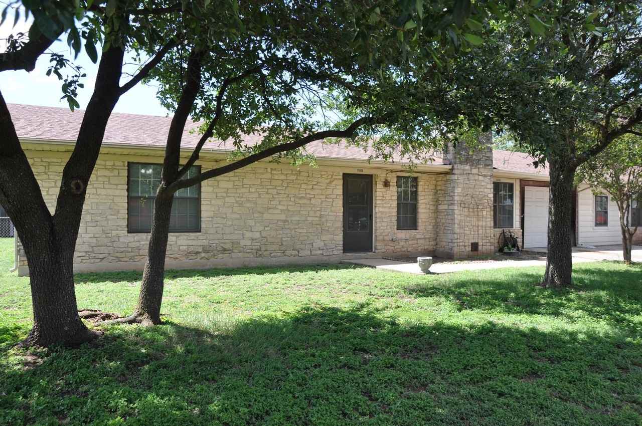 15606 Tacon Ln - Photo 3 of 19