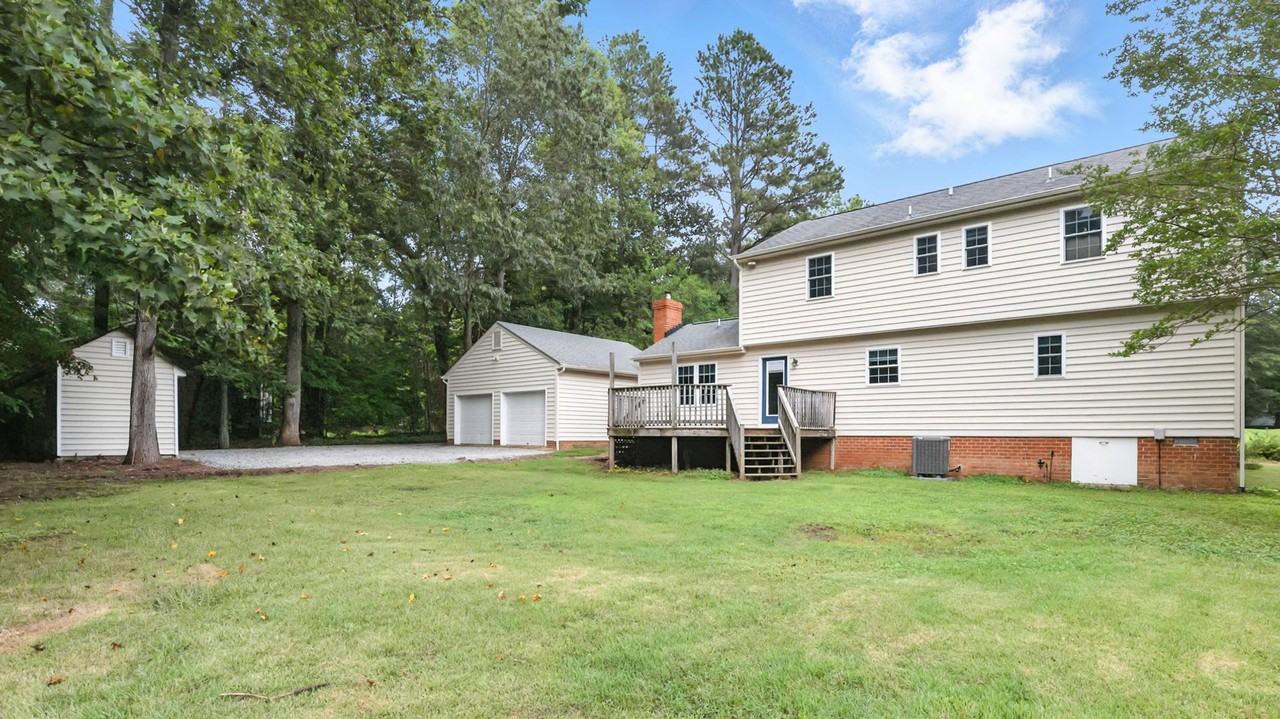 7200 Horseshoe Ct - Photo 2 of 13