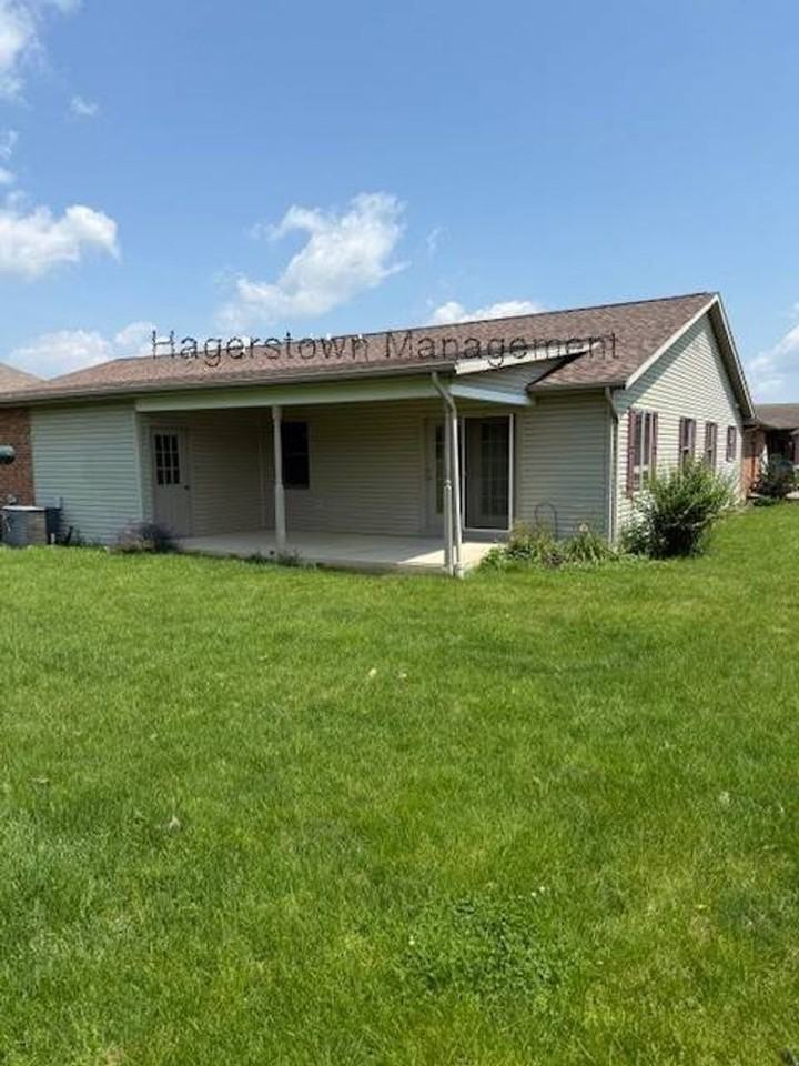 74 Homestead Dr - Photo 3 of 14