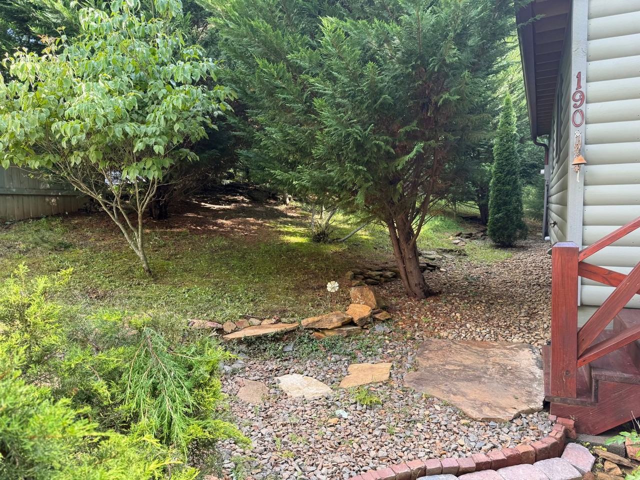 190 Fern Forest Trl - Photo 3 of 18