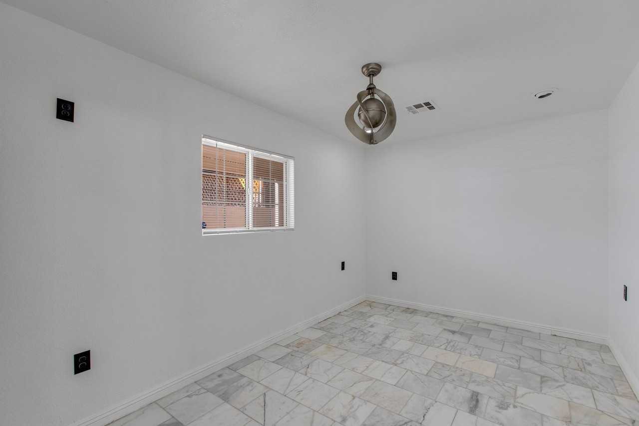 3423 N 14th St - Photo 5 of 28
