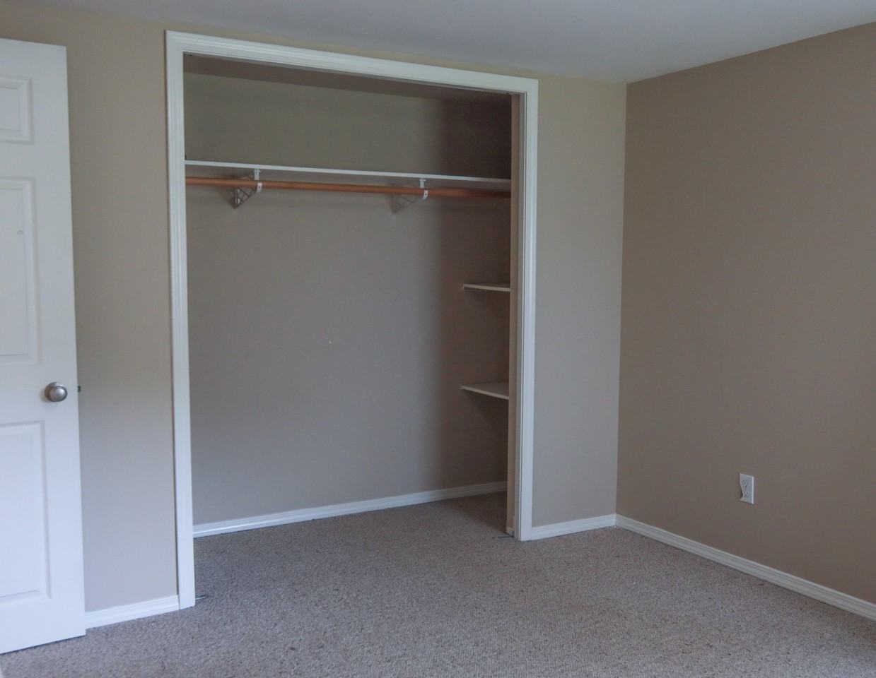 3922 Saint Peter's Road - Photo 6 of 12