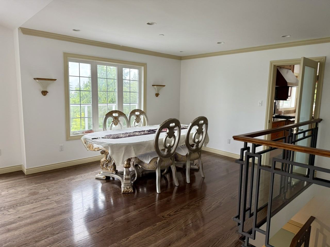 1625 Chippendale Rd - Photo 2 of 13