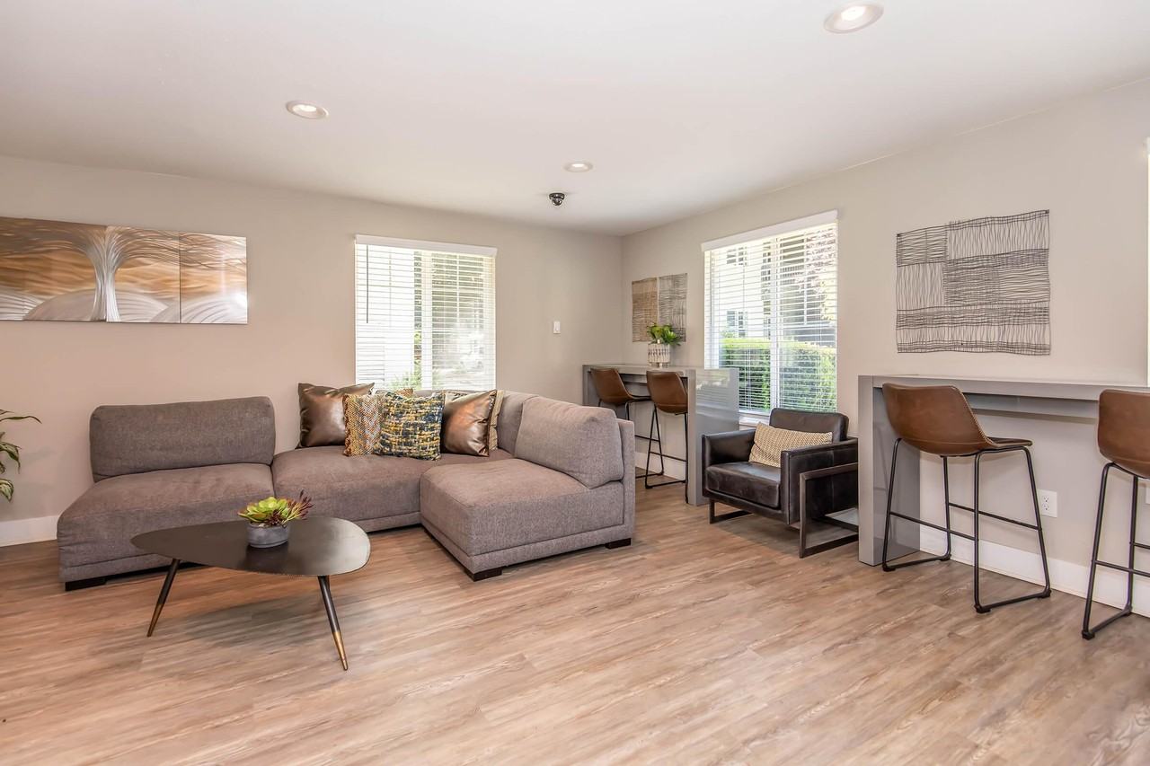 Madison at River's Edge Apartments - Photo 3 of 21