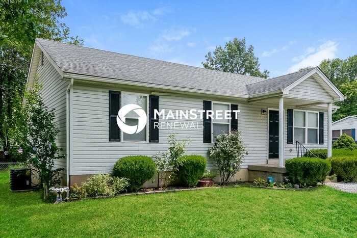 156 Hackberry Ln - Photo 2 of 16