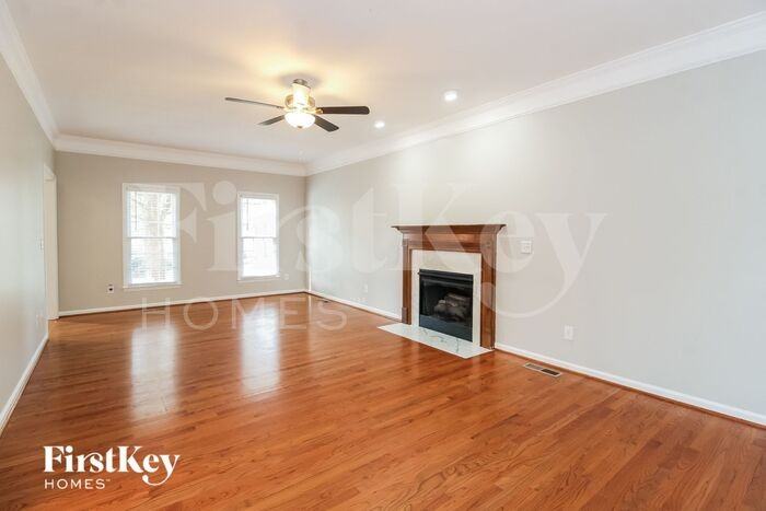 317 Natalie Dr - Photo 3 of 15