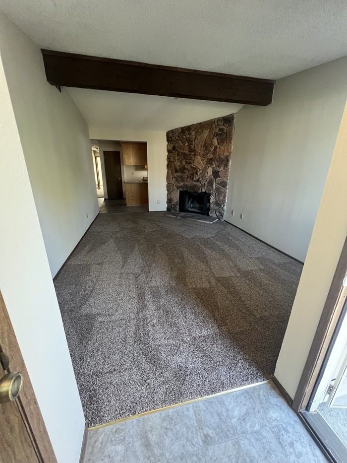 1999 Inglis Way - Photo 2 of 12