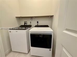 1100 Sw 6th Ct #0 - Photo 4 of 9