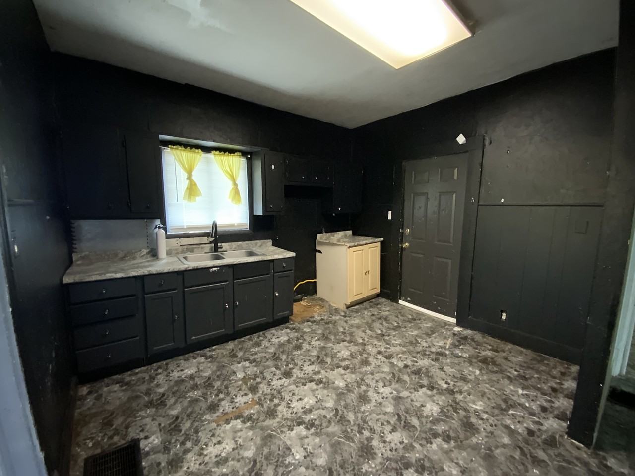 1102 N Bowman Ave #NA - Photo 4 of 18