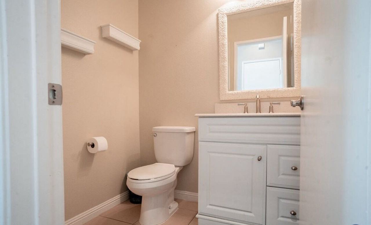 314 Breezy Pl #2 - Photo 3 of 20