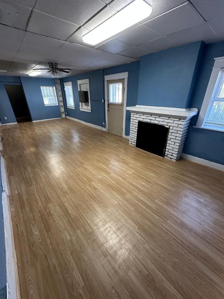 418 Fewel St #418FEWEL - Photo 3 of 24