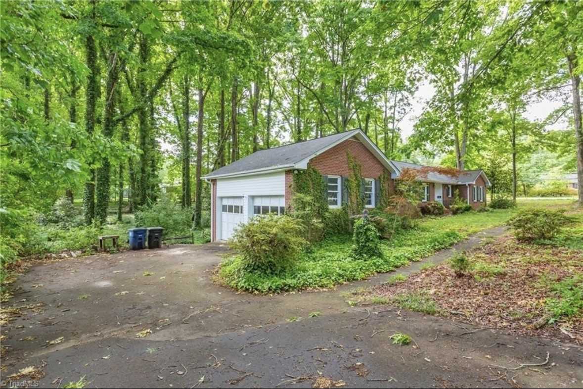 2601 Loch Dr #NA - Photo 2 of 13