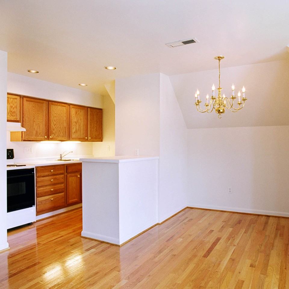 419 Denniston St #4 - Photo 3 of 4