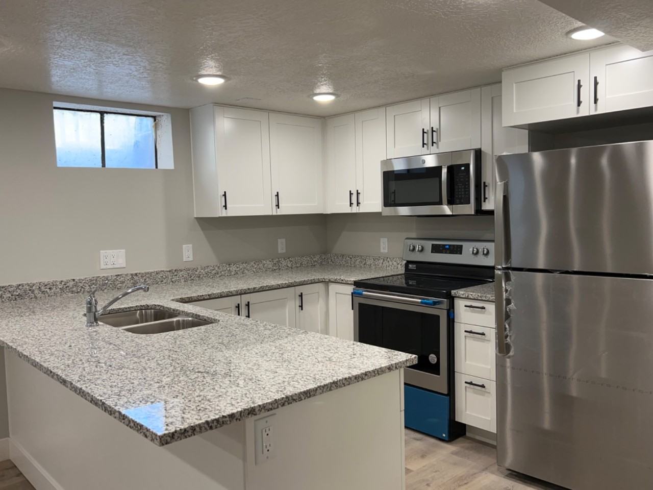 702 North 100 West - Photo 4 of 20