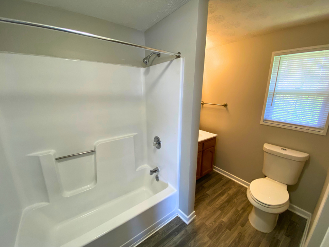 J Galt Investments, LLC - Photo 7 of 27