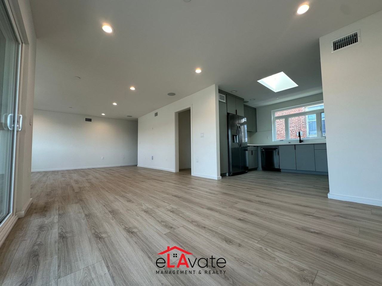 1035 N. Serrano Ave. - Photo 3 of 38