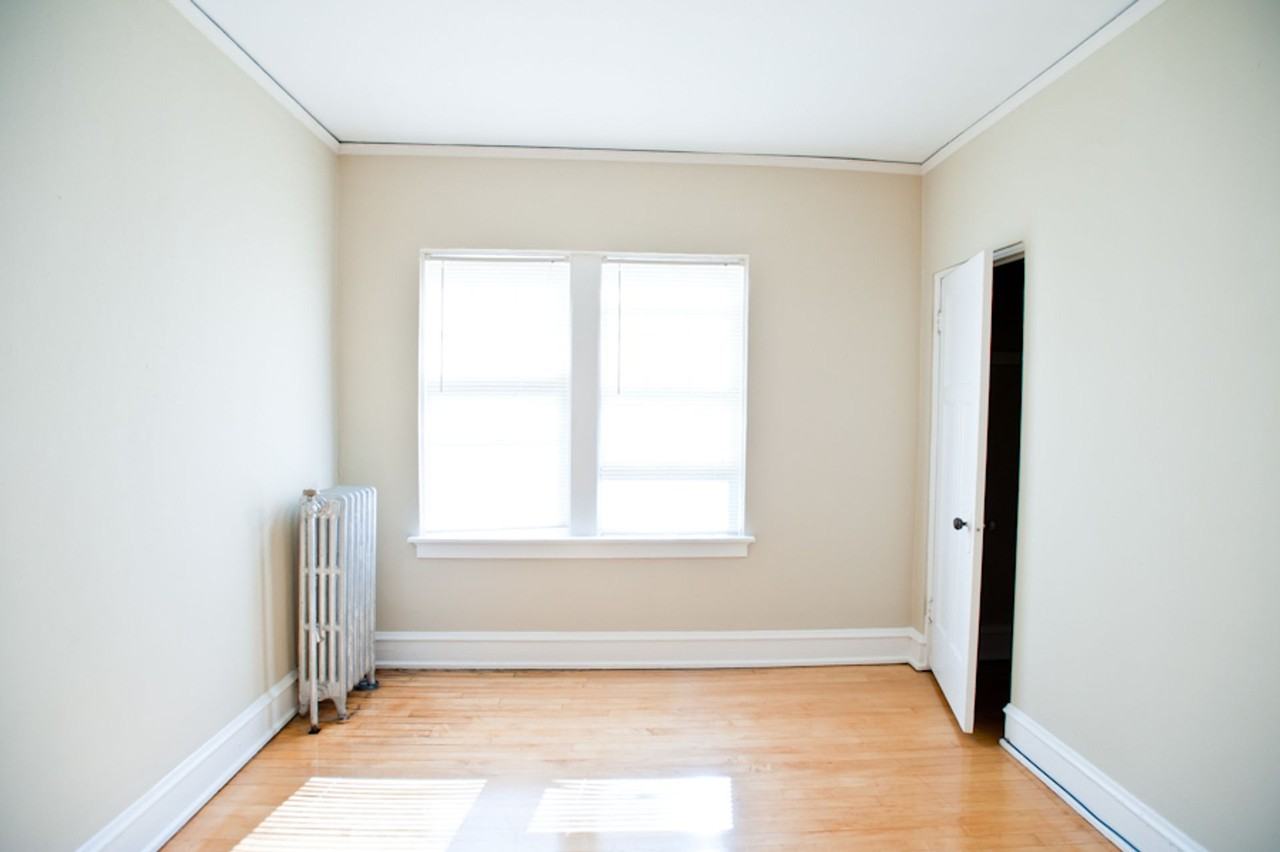 1720 E Newton Apartments - Photo 7 of 10