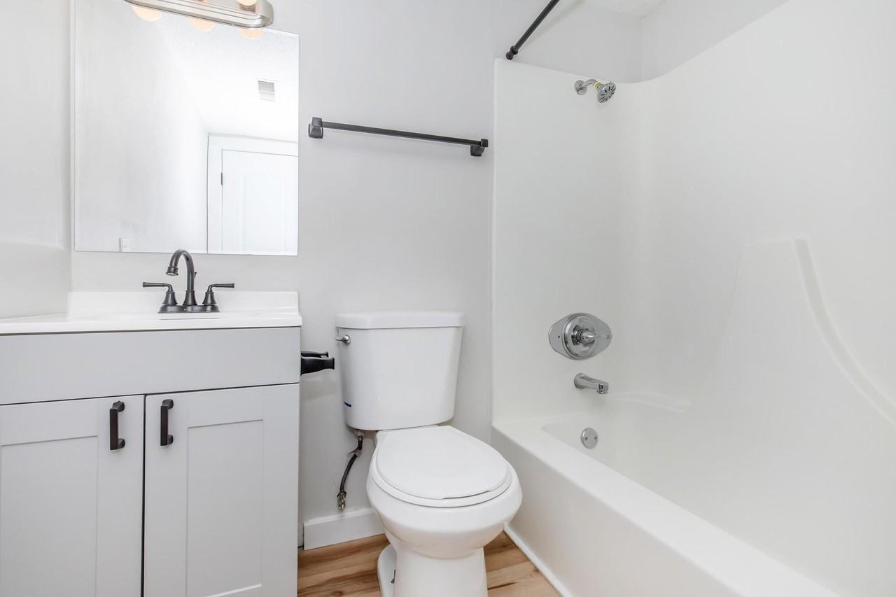 Finn Apartments - Photo 7 of 39