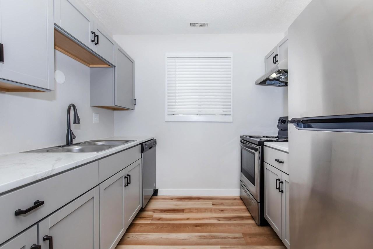 Finn Apartments - Photo 5 of 39