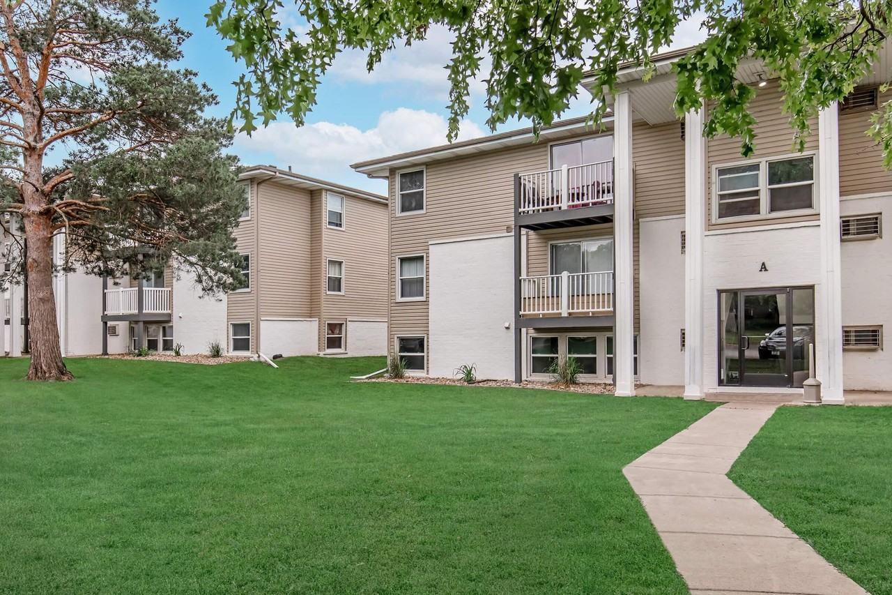 Bexley Urbandale - Photo 4 of 50