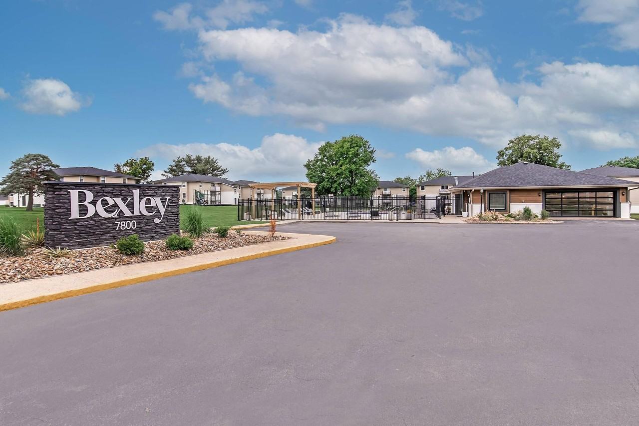 Bexley Urbandale - Photo 6 of 50