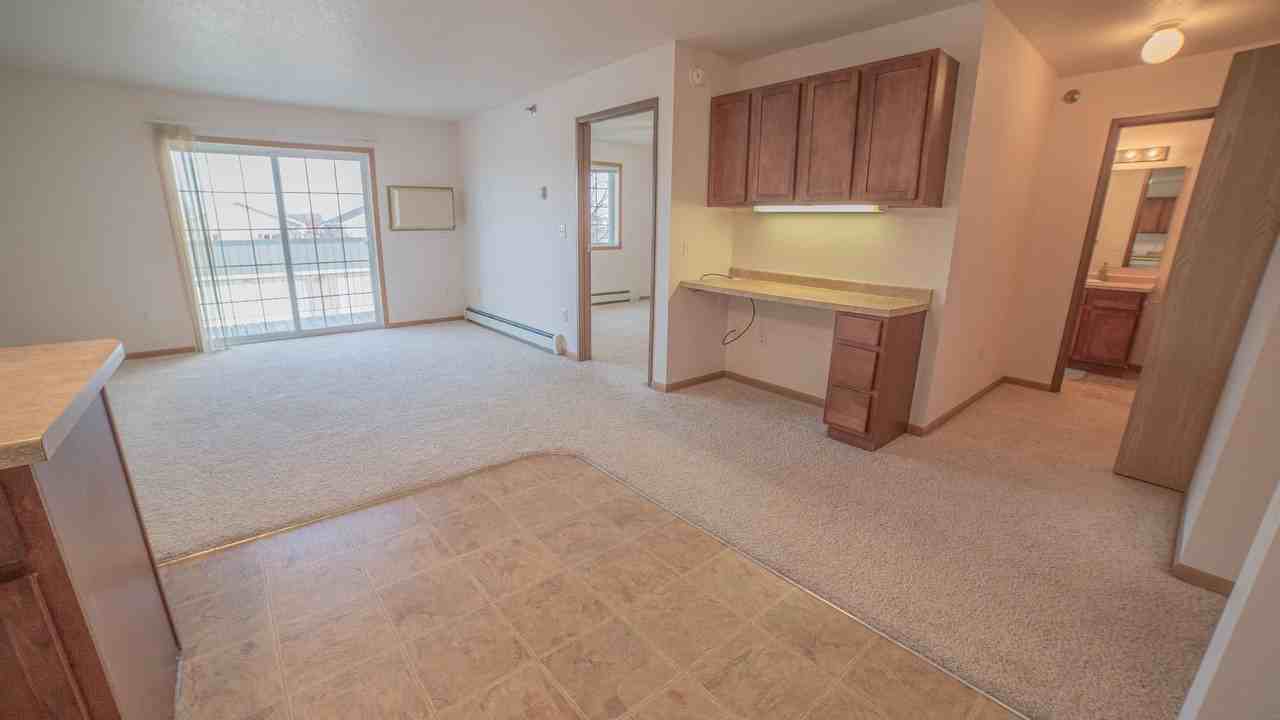 Prairie Sky Apartments - Photo 4 of 33