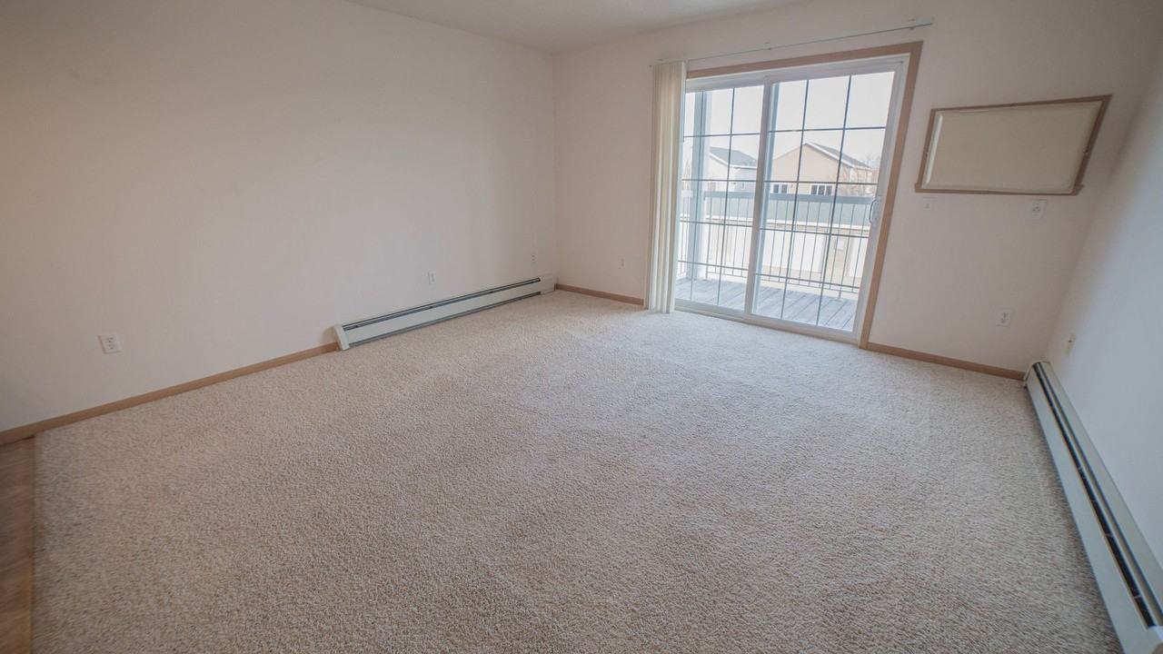 Prairie Sky Apartments - Photo 5 of 33