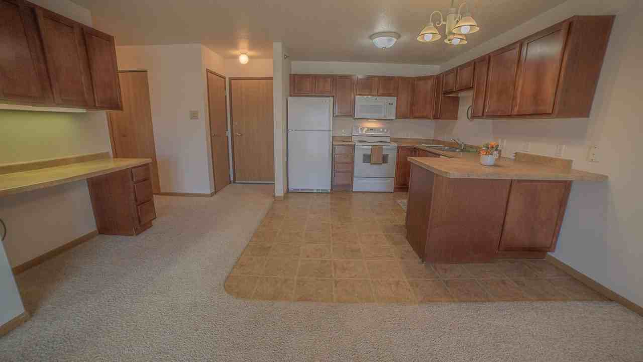 Prairie Sky Apartments - Photo 7 of 33