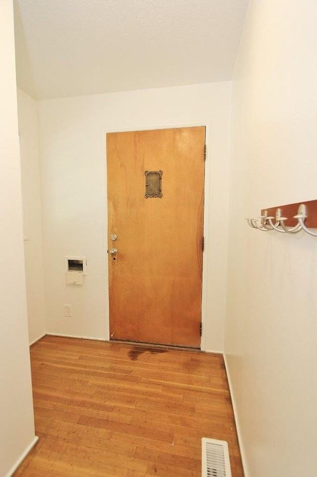 1210 N 20th St - Photo 2 of 23