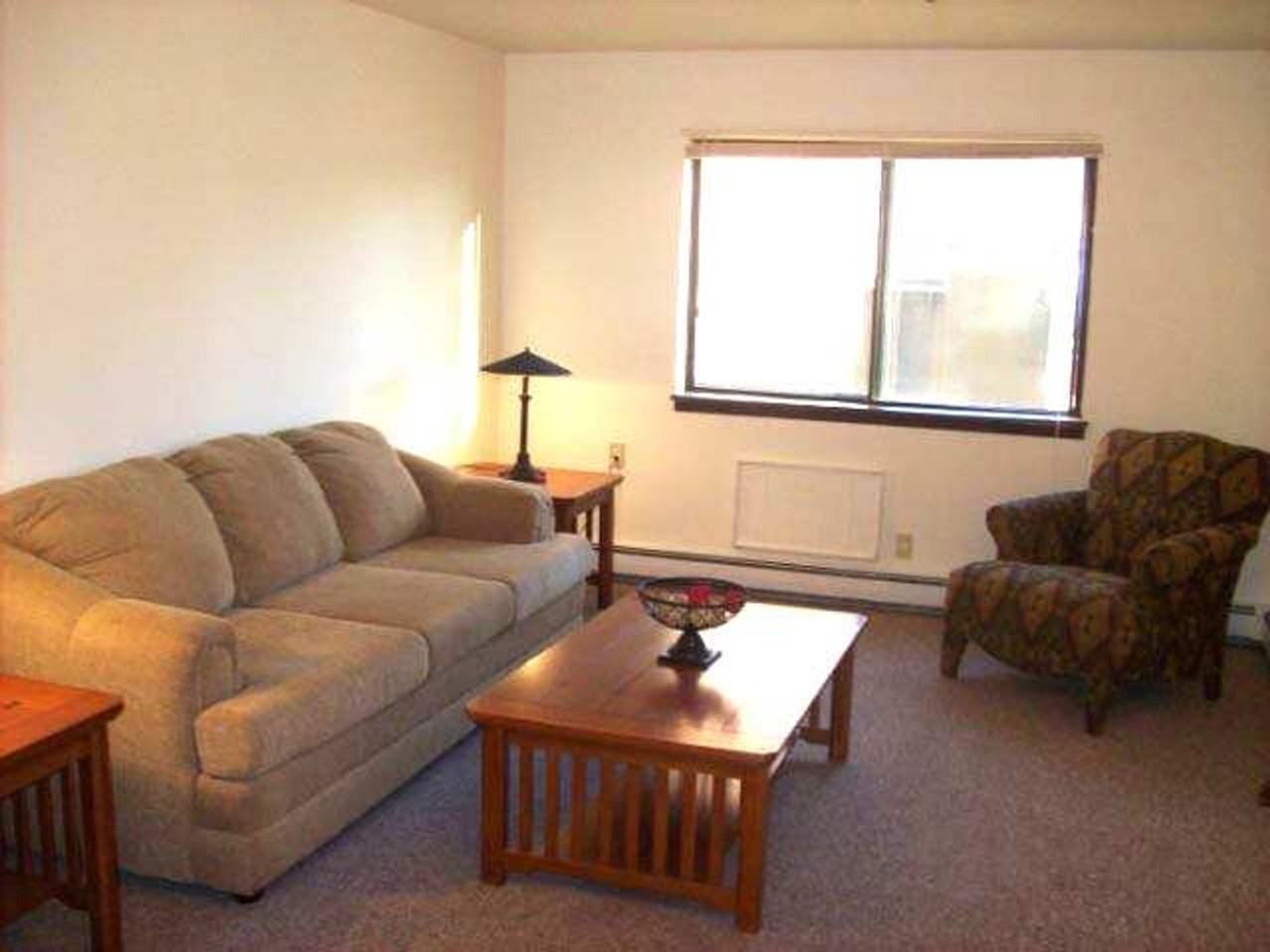 Deer Crossing Apartments - Photo 4 of 5