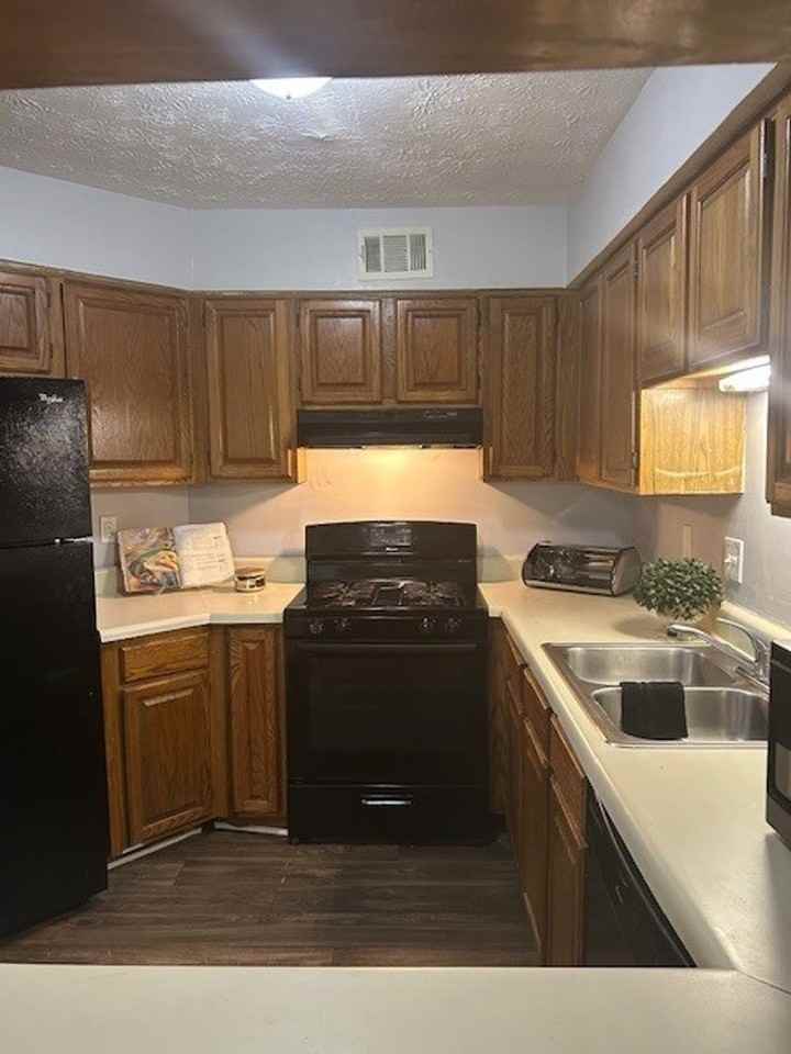 1595 Burnstone Dr - Photo 6 of 16