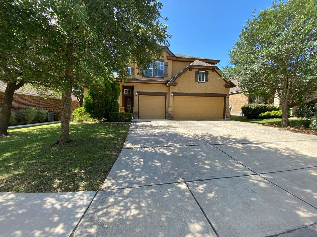 1814 Lindal Pointe - Photo 2 of 45