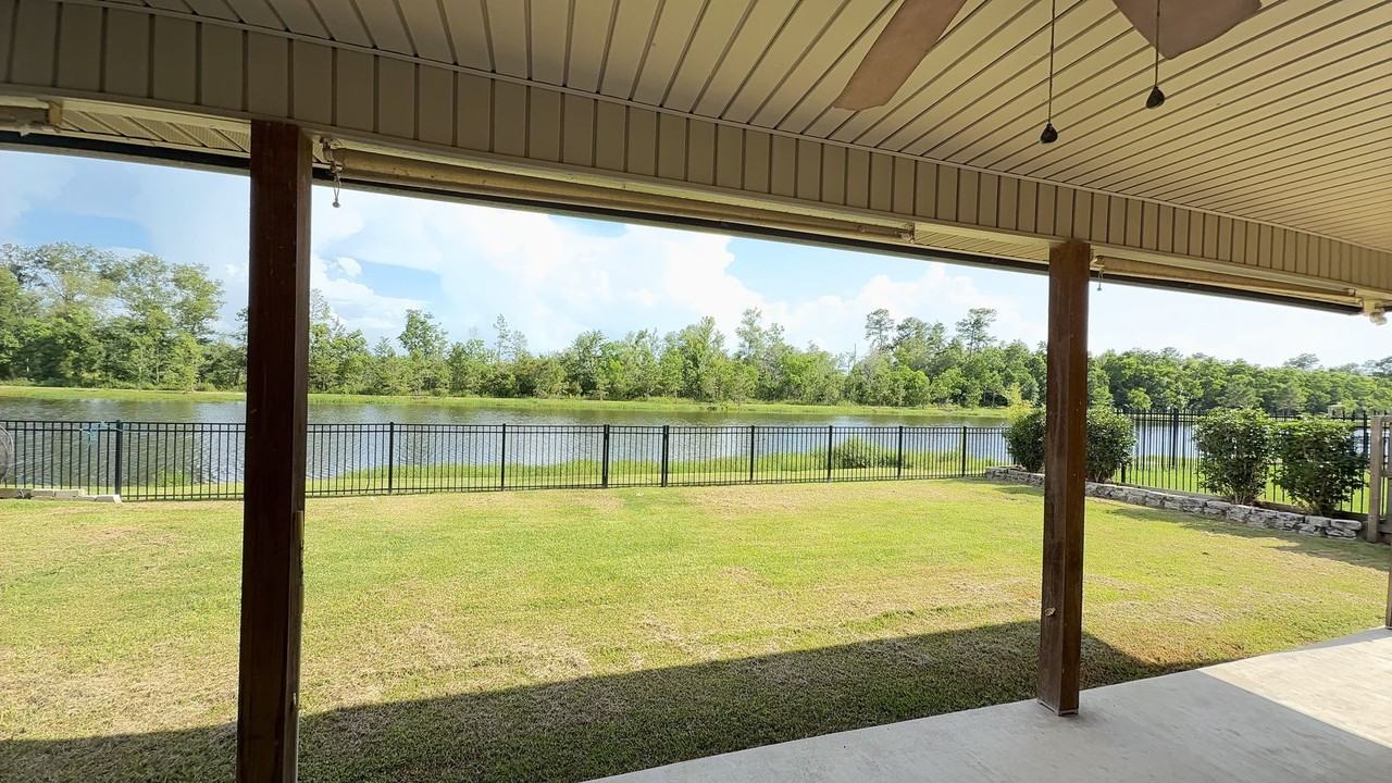 25326 White Lake Ave - Photo 2 of 29